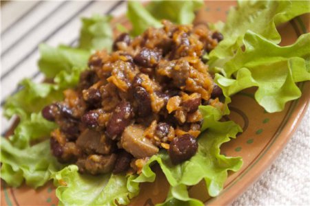 Фасоль с грибами и овощами - блюдо во время поста