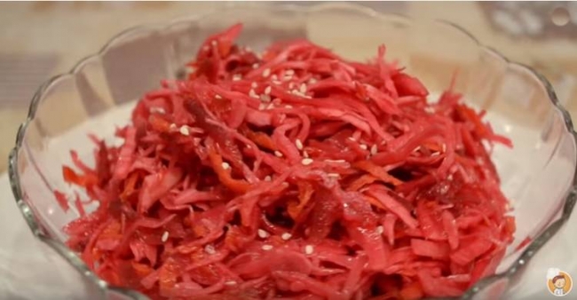 Маринованная капуста со свеклой (ВИДЕО)